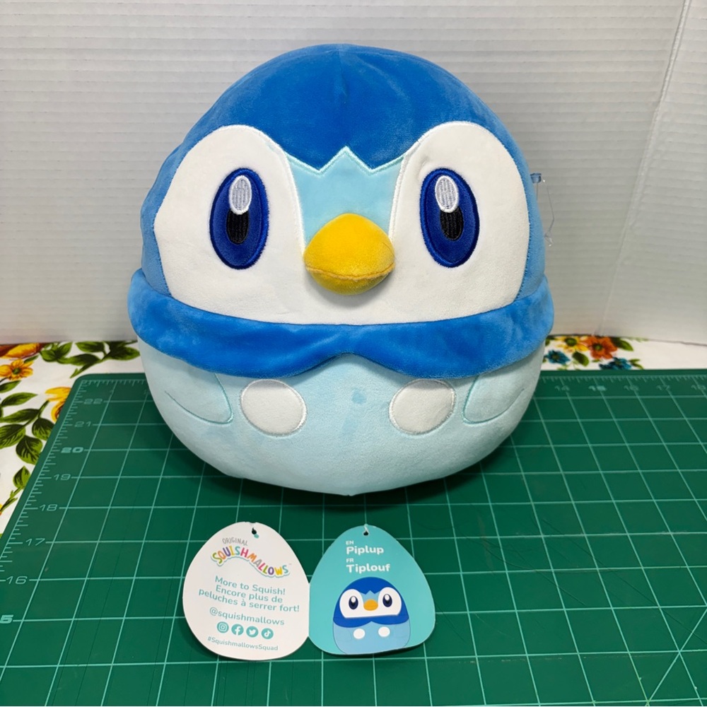 Original Squishmallows Pokemon Piplup 2023 Nintendo Bird Plush FLAWED
